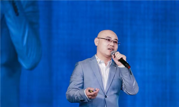 国家商务部官媒采访围美辣妈董事长李凌云